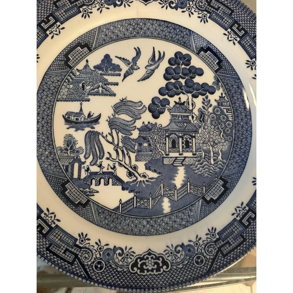 Churchill England Blue Willow Dinner Plate 10